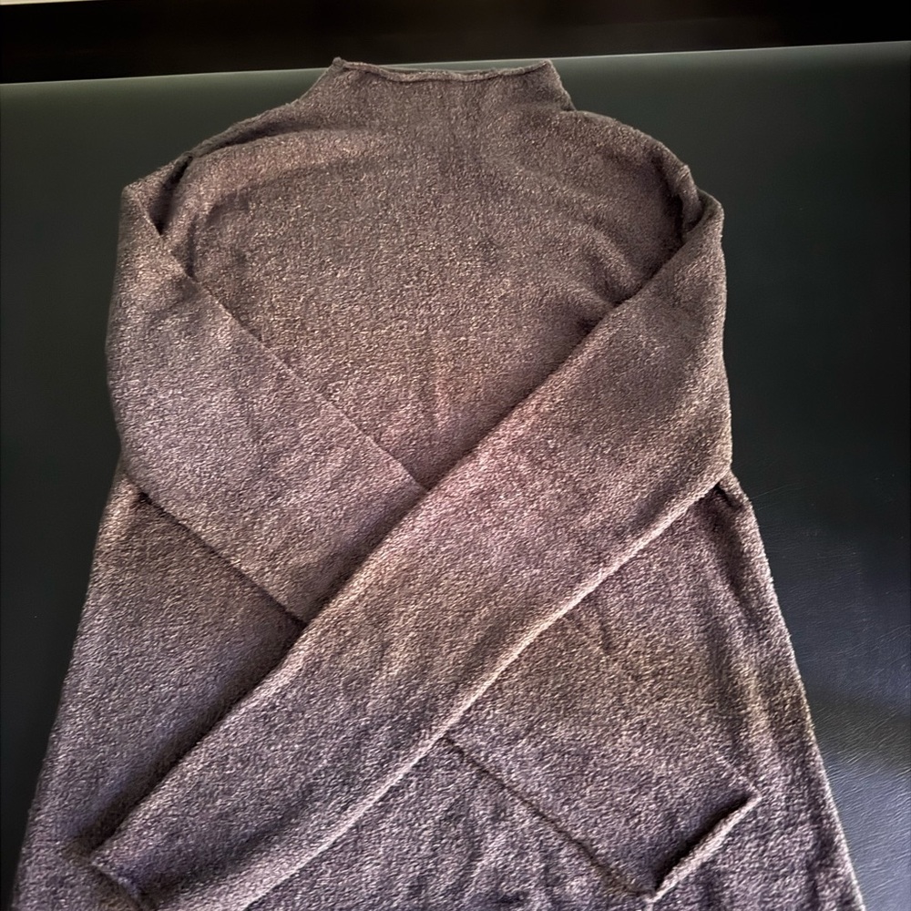FOR @Achongi TO PURCHASE only

Barefoot Dreams gray Cowl Neck Sweater
